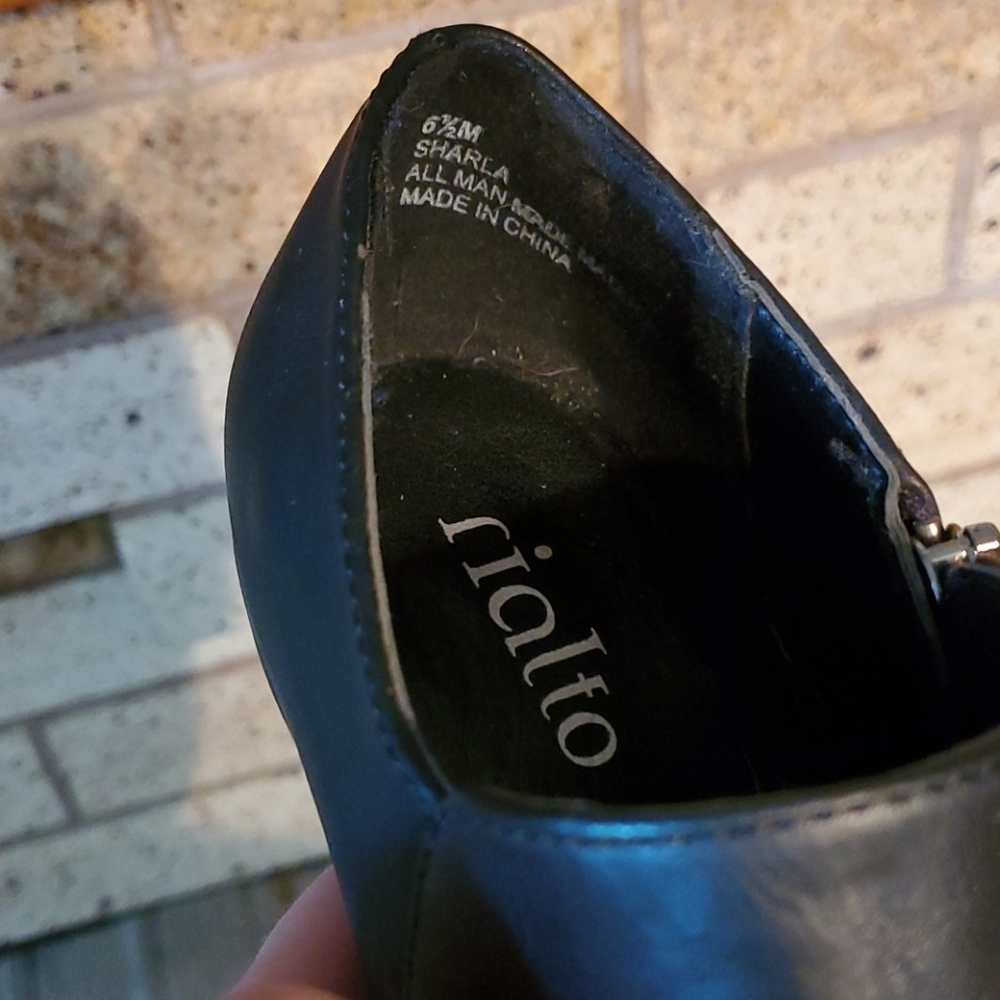 Booties - Picture 4 of 4